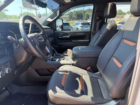 Used 2024 GMC Sierra 3500 AT4 w/ AT4 Premium Plus Package AWD/4WD image 6