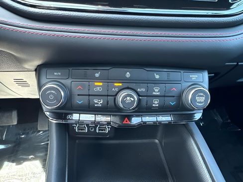 Used 2026 Dodge Durango GT RWD image 15