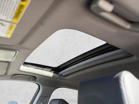 Used 2019 Honda CR-V Touring image 22