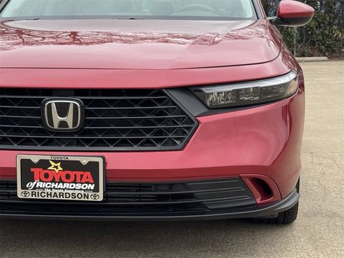 Used 2023 Honda Accord EX image 8