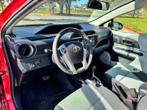 Used 2013 Toyota Prius C Two FWD image 13