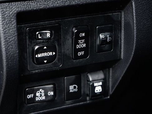 Used 2020 Toyota Tundra SR5 w/ TRD Sport Package AWD/4WD image 18