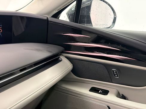 New 2026 Lincoln Nautilus Premier image 32