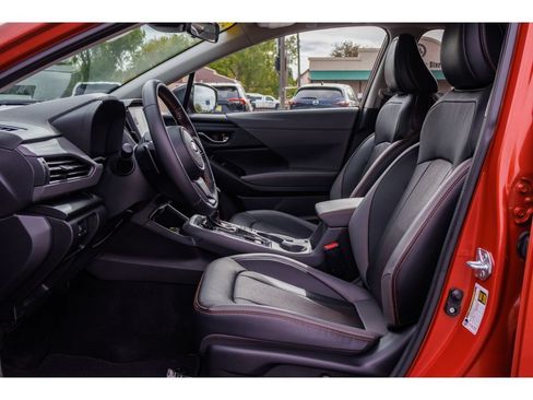 Used 2024 Subaru Crosstrek 2.5i Limited AWD/4WD image 15