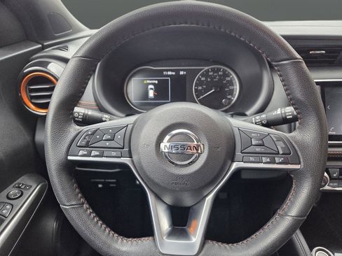 Used 2019 Nissan Kicks SR w/ SR Premium Package image 21