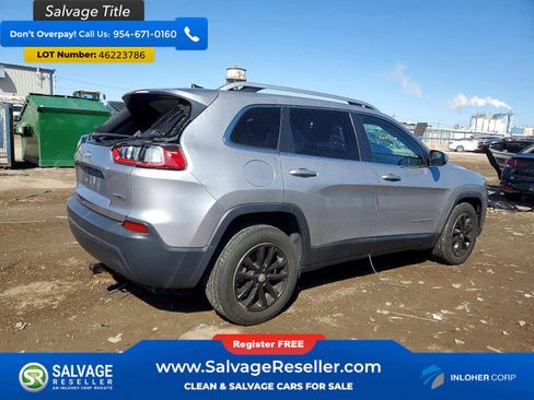 Used 2019 Jeep Cherokee Latitude w/ Popular Appearance Group image 2