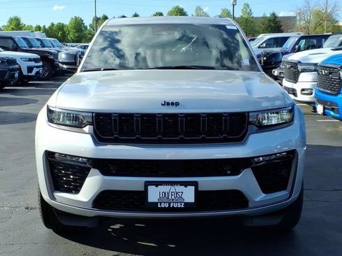 New 2026 Jeep Grand Cherokee Limited AWD/4WD image 23