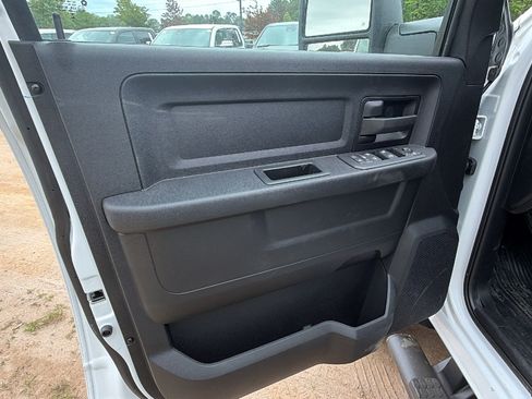 New 2026 RAM 5500 Tradesman w/ Chrome Appearance Group AWD/4WD image 14