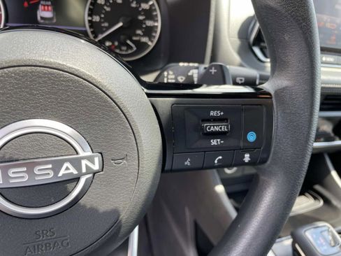 Used 2023 Nissan Rogue SV FWD image 19