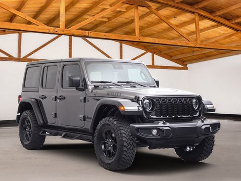 Used 2024 Jeep Wrangler Unlimited Sport AWD/4WD image 7