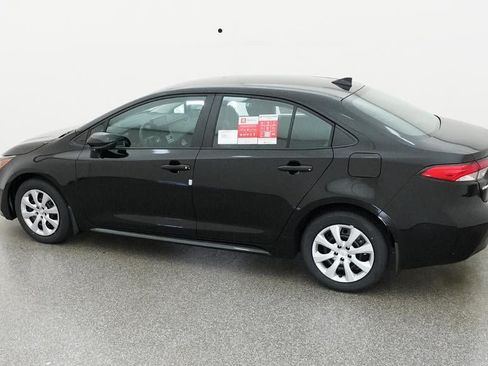 New 2026 Toyota Corolla LE FWD image 4