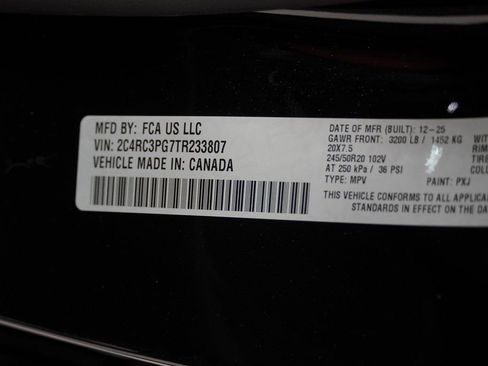 New 2026 Chrysler Pacifica Pinnacle image 39