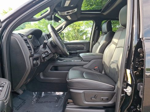 Used 2025 RAM 2500 Limited AWD/4WD image 13