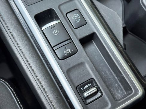 Used 2022 Nissan Pathfinder SL w/ SL Premium Package FWD image 28
