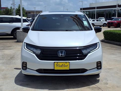 Used 2023 Honda Odyssey Sport image 6