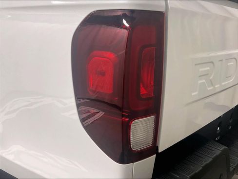 Used 2024 Honda Ridgeline Black Edition image 35