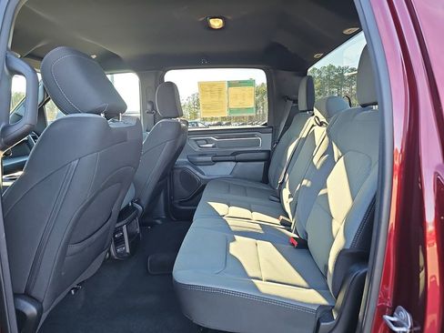 Used 2022 RAM 1500 Big Horn AWD/4WD image 19