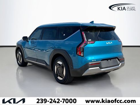 New 2026 Kia EV9 Wind AWD/4WD image 4