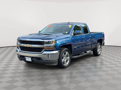 Used 2017 Chevrolet Silverado 1500 LT w/ All Star Edition AWD/4WD image 3