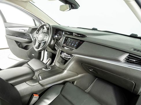 Used 2019 Cadillac XT5 Premium Luxury AWD/4WD image 24