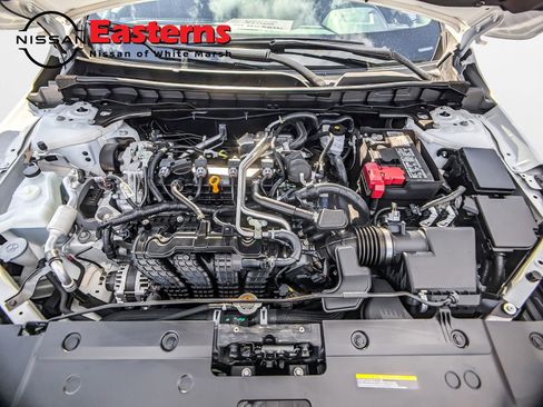 Used 2024 Nissan Altima 2.5 SV AWD/4WD image 7