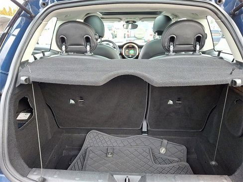 Used 2017 MINI Cooper 2-Door Hardtop image 28