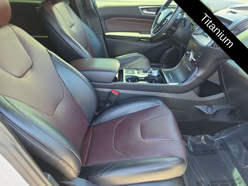 Used 2020 Ford Edge Titanium w/ Equipment Group 301A AWD/4WD image 19
