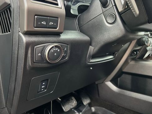 Used 2017 Ford F150 Raptor w/ Equipment Group 802A Luxury image 54