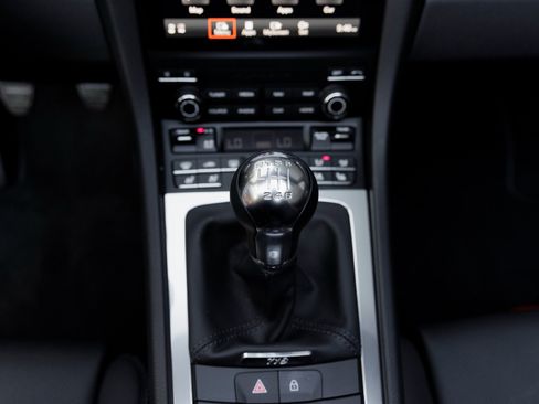 Used 2025 Porsche 718 Boxster image 27