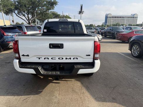 Certified 2021 Toyota Tacoma SR5 w/ Trail Edition AWD/4WD image 6