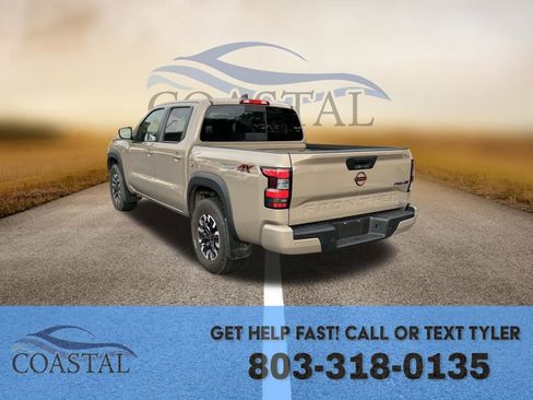 Used 2024 Nissan Frontier PRO-4X w/ Technology Package image 8