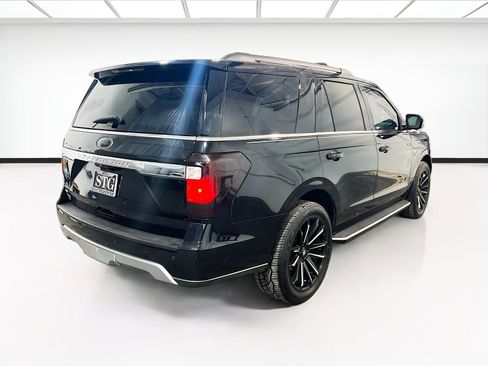 Used 2021 Ford Expedition XLT AWD/4WD image 4
