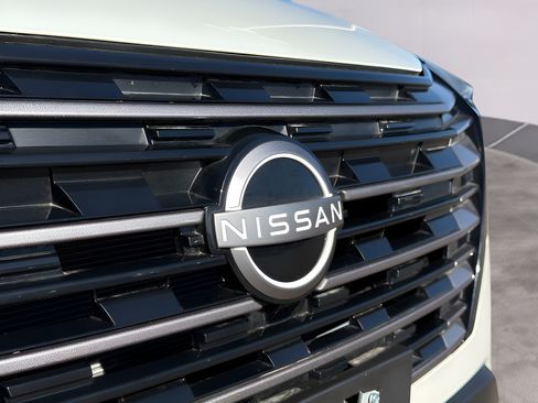 Used 2026 Nissan Rogue S FWD image 67
