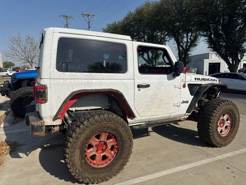 Used 2018 Jeep Wrangler Rubicon image 3