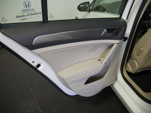 Used 2019 Volkswagen Golf Alltrack S AWD/4WD image 11