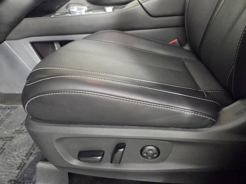 Used 2025 INFINITI QX60 Luxe w/ Black Edition AWD/4WD image 10