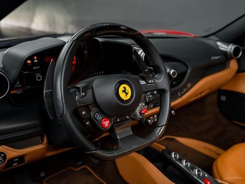 Used 2021 Ferrari F8 Tributo RWD image 23