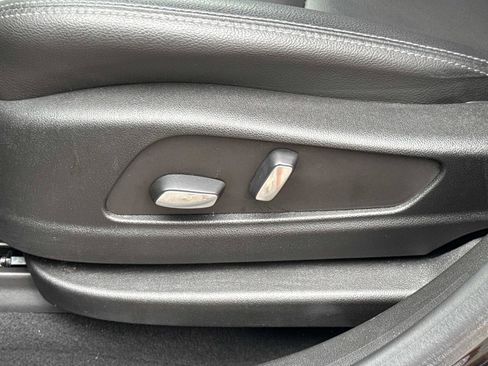 Used 2023 Cadillac XT5 Luxury image 21