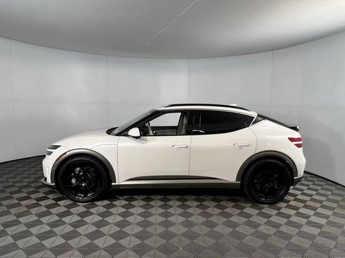 Used 2023 Genesis GV60 Performance image 9