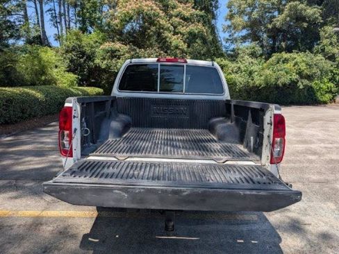 Used 2019 Nissan Frontier SV RWD image 7
