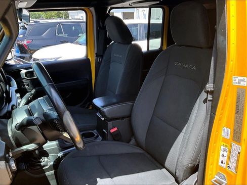 Used 2019 Jeep Wrangler Unlimited Sahara AWD/4WD image 21