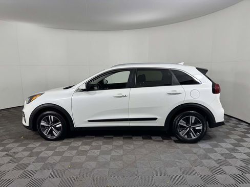 Used 2020 Kia Niro LXS FWD image 11