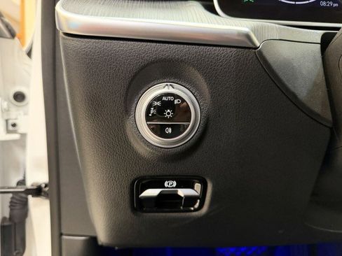 Certified 2025 Mercedes-Benz C 300 Sedan image 20