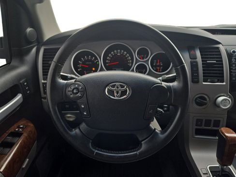 Used 2012 Toyota Tundra Limited w/ Memory Pkg AWD/4WD image 22