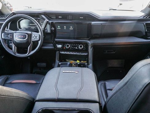 Used 2024 GMC Sierra 2500 AT4 w/ AT4 Premium Plus Package image 15