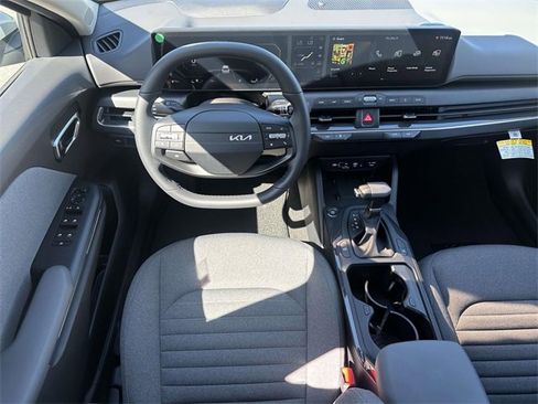 New 2025 Kia K4 EX image 19