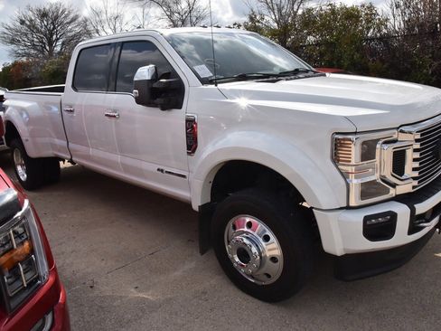 Used 2020 Ford F450 Platinum w/ FX4 Off-Road Package image 5
