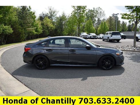 Used 2024 Honda Civic Sport image 8