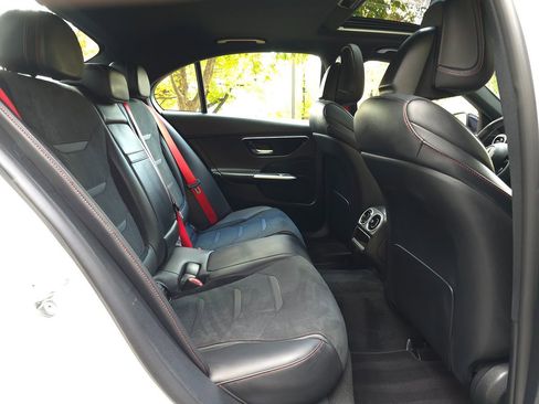 Used 2023 Mercedes-Benz C 43 AMG 4MATIC Sedan image 19