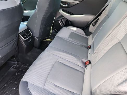 Used 2023 Subaru Outback Premium AWD/4WD image 9